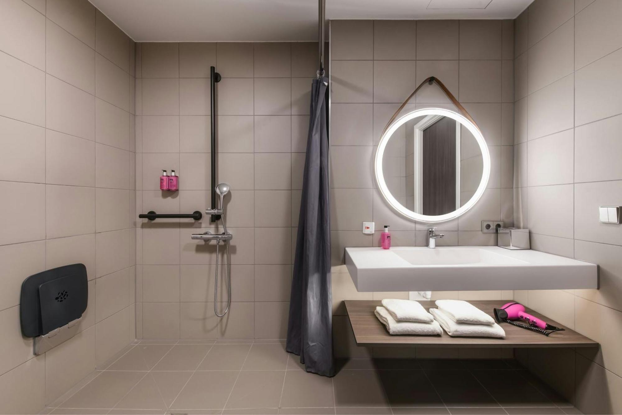 Moxy Sleeper Twin Room,1634478314:JPEG